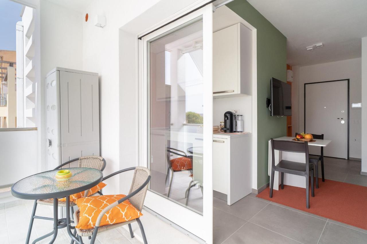 Louxory Accomodation Cagliariアパートメント エクステリア 写真
